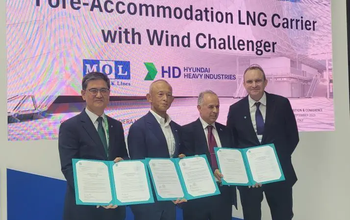 (l-r) Hongryeul Ryu, EVP & CTO, HD Hyundai Heavy Industries; Hisashi Umemura, senior managing executive officer, MOL; Jason Clifton-Samuel, deputy commissioner of Maritime Affairs, Republic of the Marshall Islands; Andy Mckeran, chief growth officer, LR