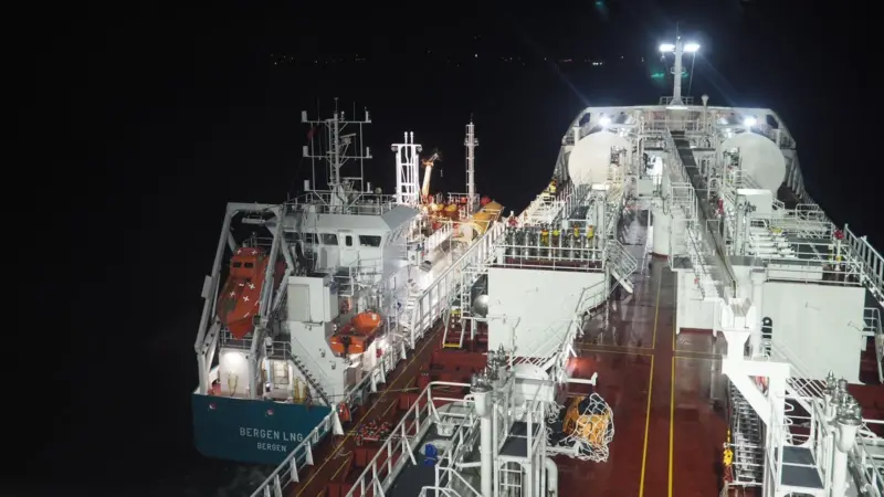 00_332367_biolngbunkering2sourcefuretank_626120