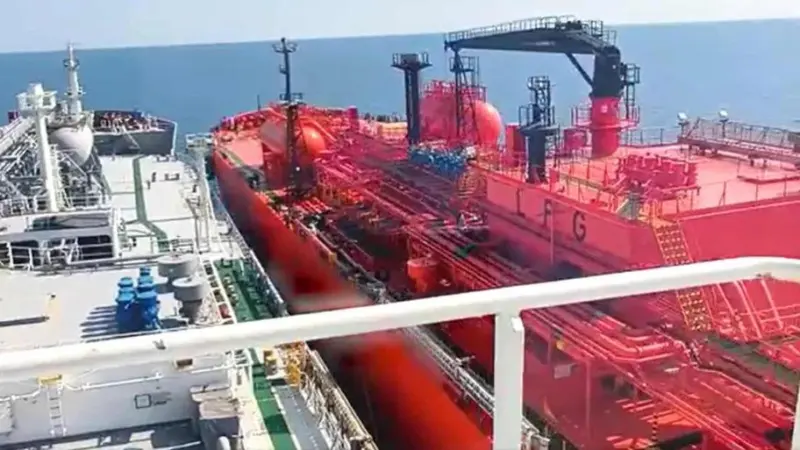 Ship-to-ship-transfer-of-ammonia-Source-Exmar-1024x513