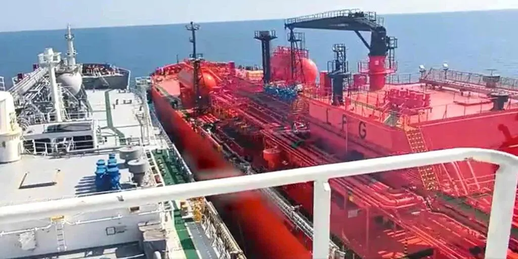 Ship-to-ship-transfer-of-ammonia-Source-Exmar-1024x513