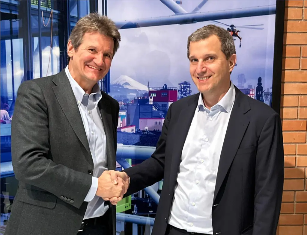 Ioannis Martinos, CEO of Signal Ocean and Gilbert Walter, CEO of BRS Group