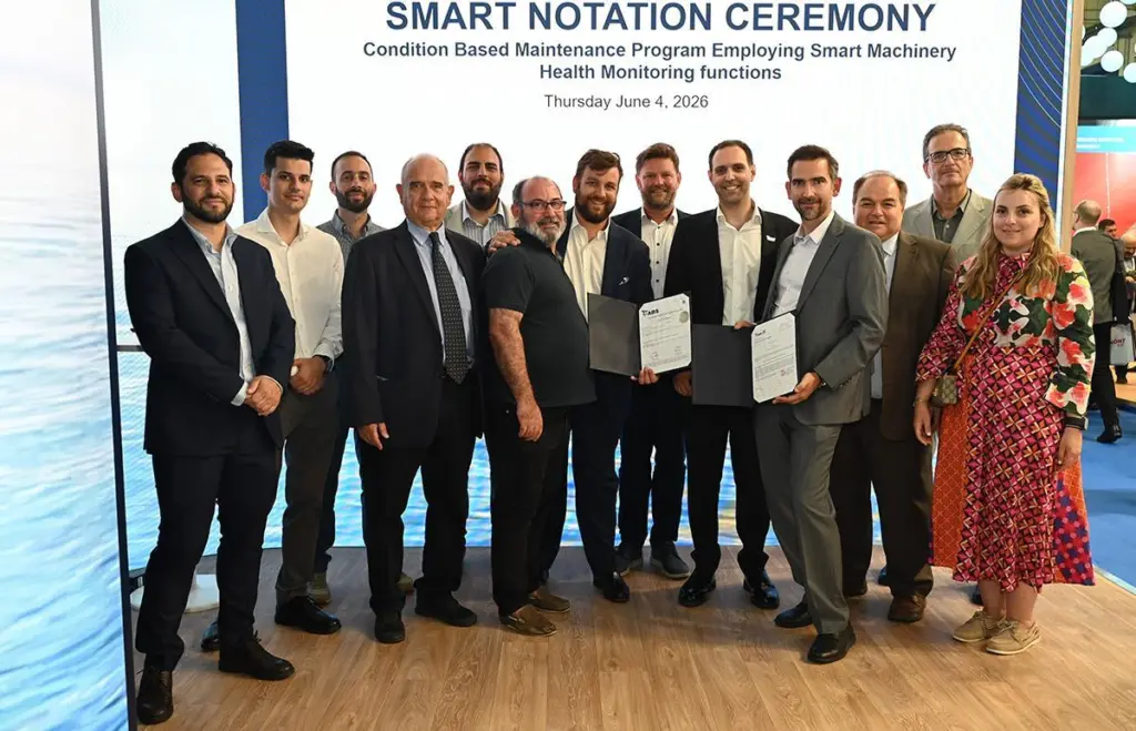(l-r) Lampros Nikolopoulos, GasLog asset integrity manager; Angelos Minakis, ABS business development manager; and Panos Kyrtatos, Propulsion Analytics CEO