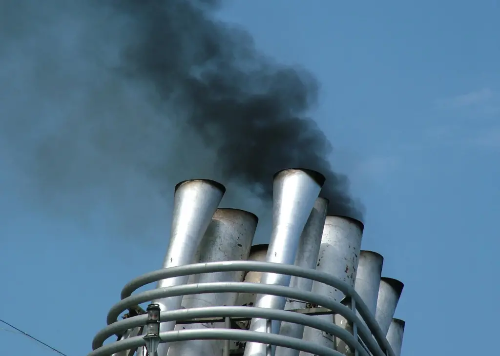 emissions from a ship funnel