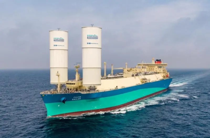 LNG carrier equipped with two Wind Challenger units
