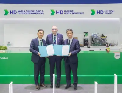 Kwang-Pil Chang, senior executive vice president - Advanced Research Center, HD KSOE; Andy McKeran, chief growth officer, Lloyd’s Register and Hongryeul Ryu, executive vice president & CTO, HD Hyundai Heavy Industries